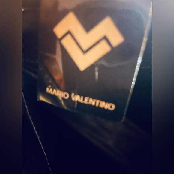 VGT Mario Valentino authentic. Black classy clutch/purse Gold Detail “Host Pick” - Picture 5 of 10